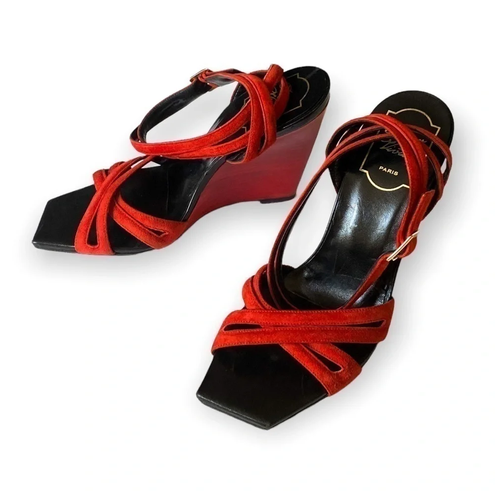 ROGER VIVIER Suede Wedge Sandals Size:‎ 37.5 EU, Red